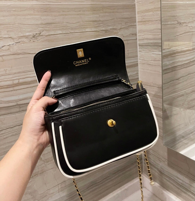 Chanel ladies shoulder handbag