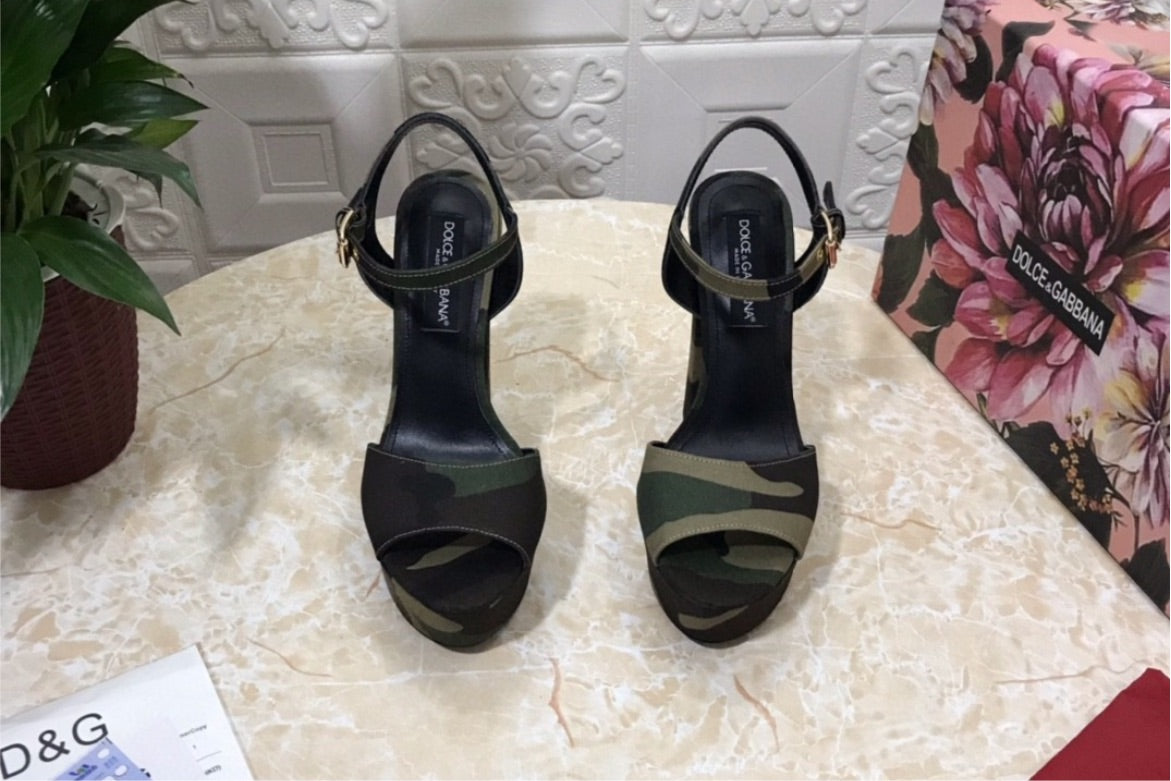 New dolce & gabbana army heels