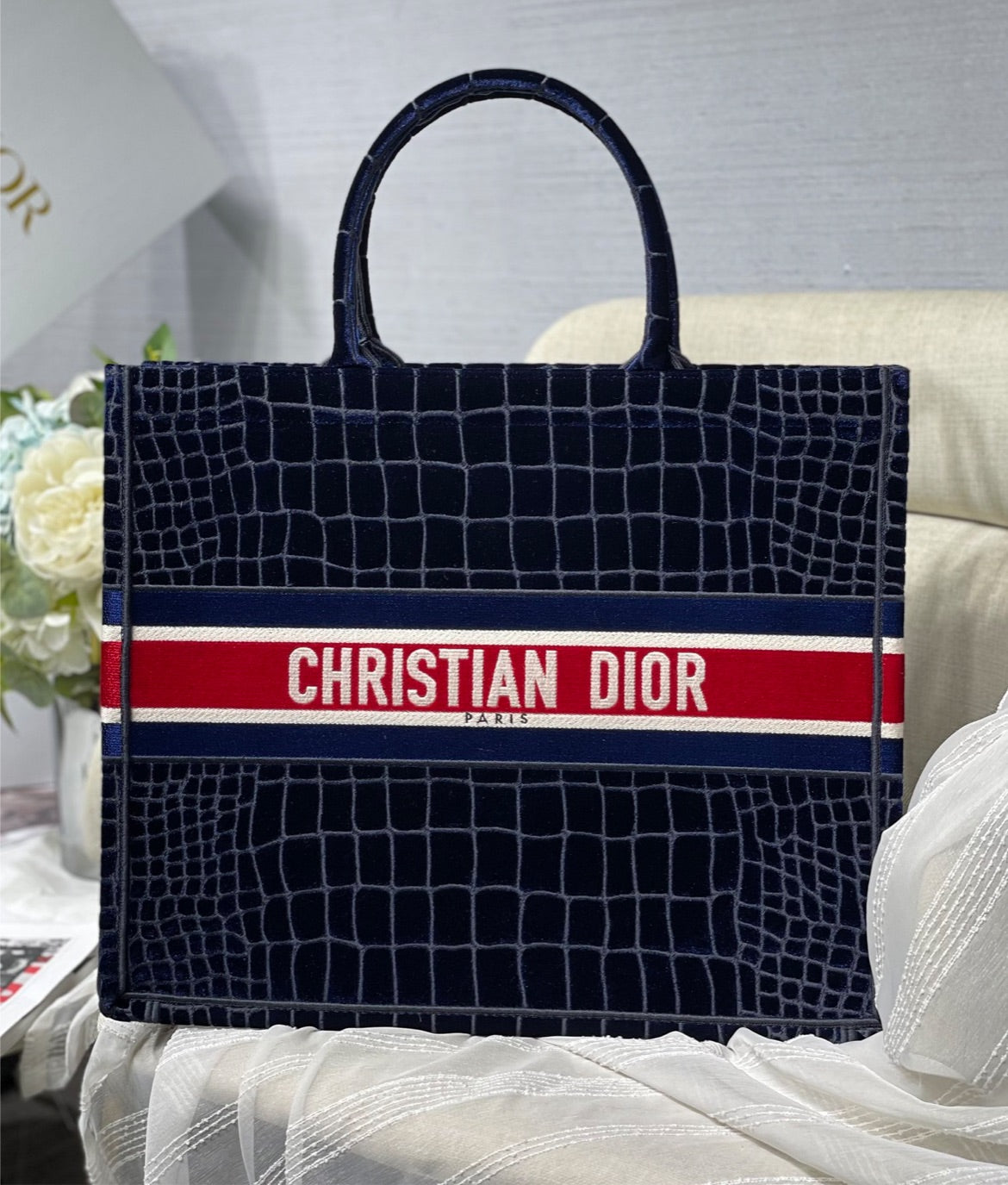 Large Dior woman handbag