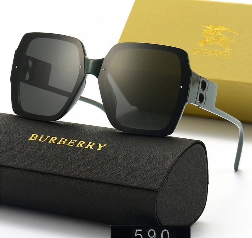 Burberry woman sunglasses