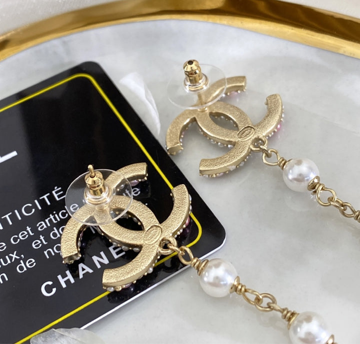 Chanel long earring