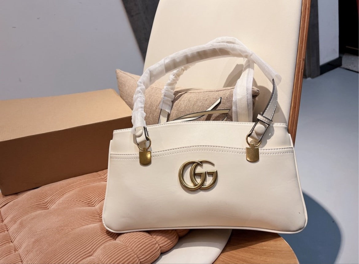 New Gucci woman Handbag