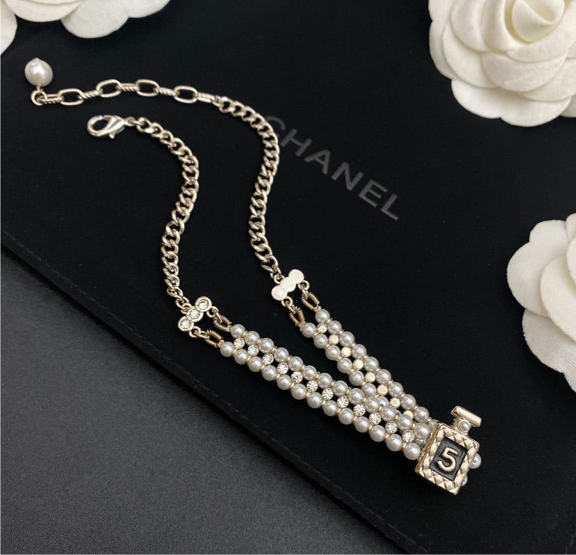 Chanel woman necklace