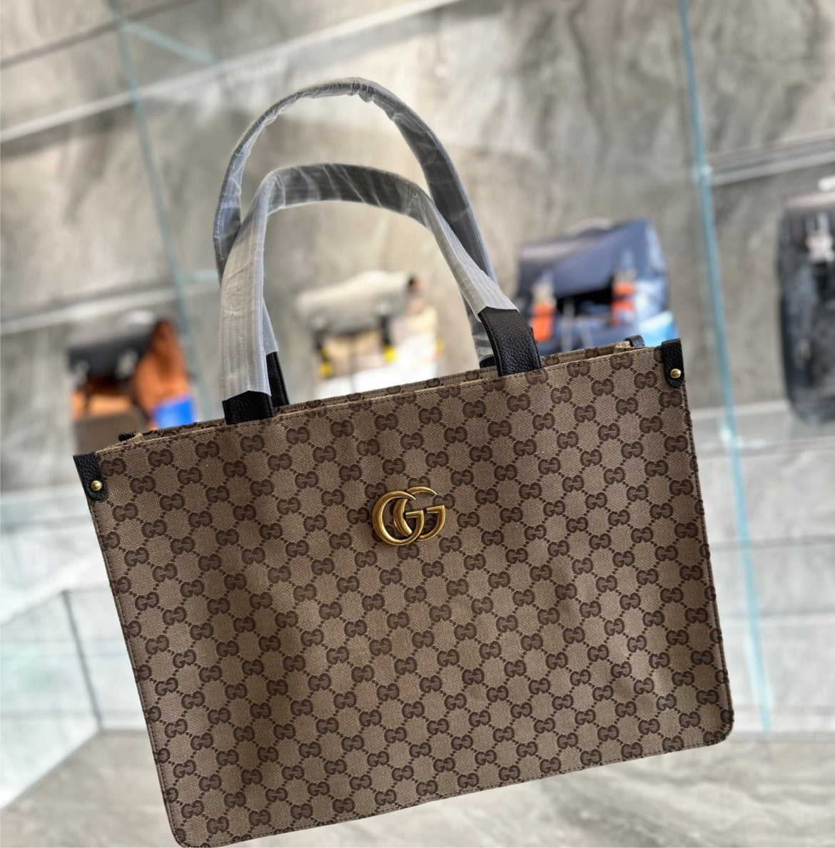 Large Woman Gucci shoulder bag
