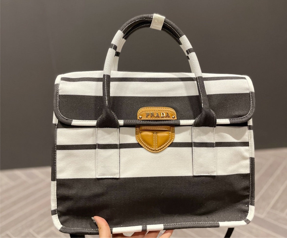 Prada woman handbag