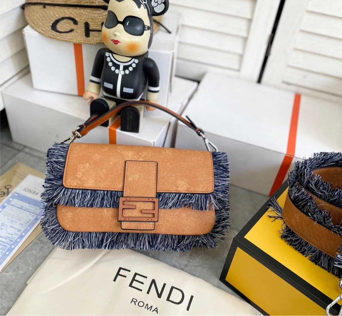 New Fendi woman shoulder handbag