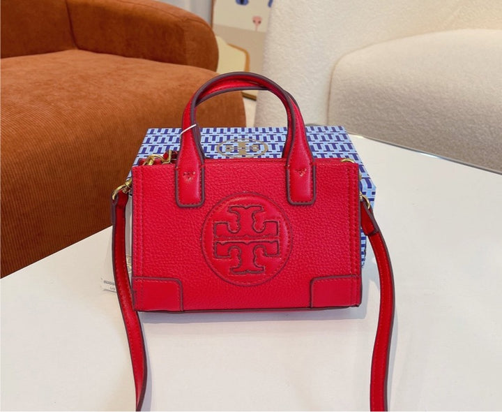 Woman Tory Burch small handbag