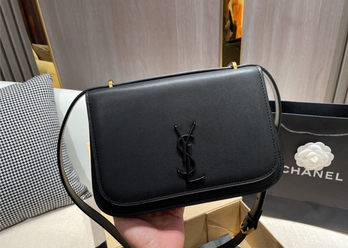 Black out YSL shoulder handbag