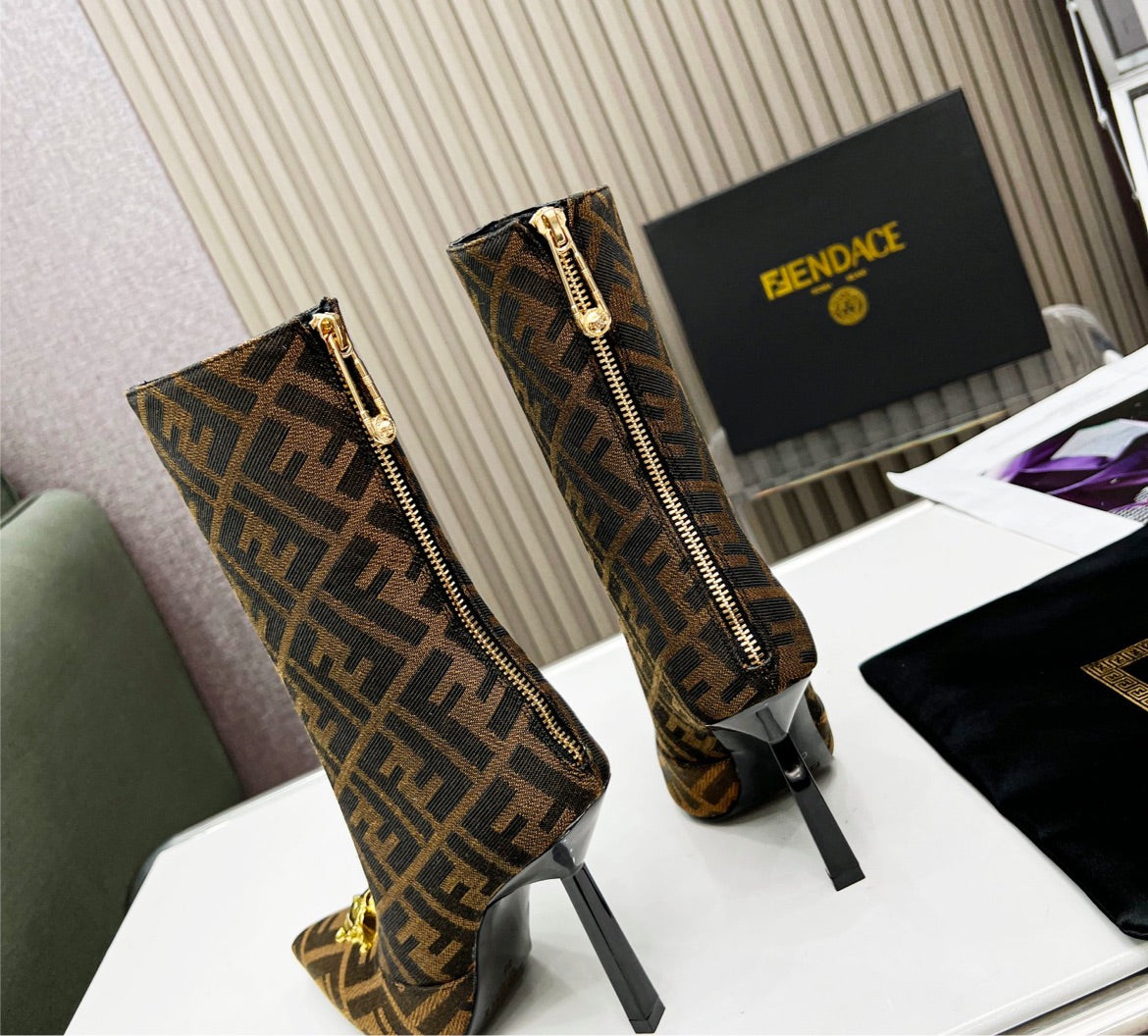 New Fendi woman Boots