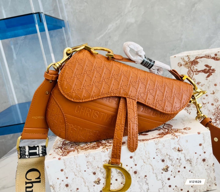 New woman Dior shoulder handbag