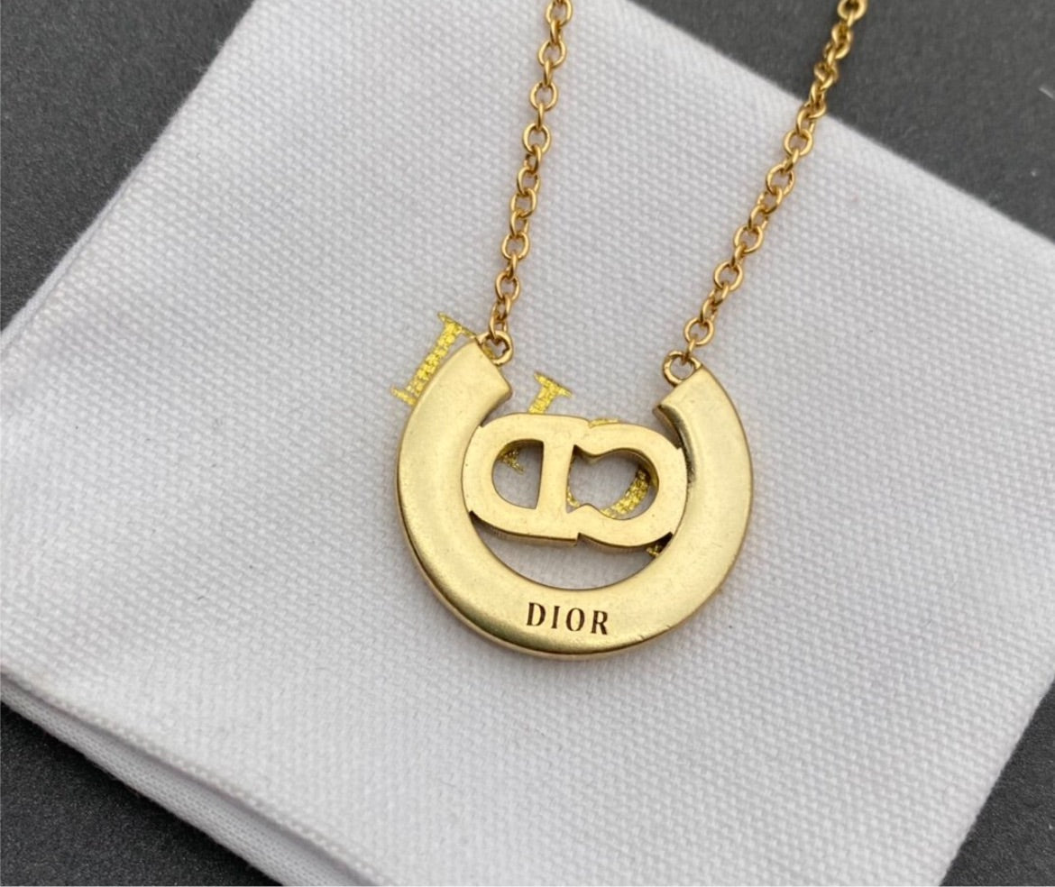 New Dior necklace