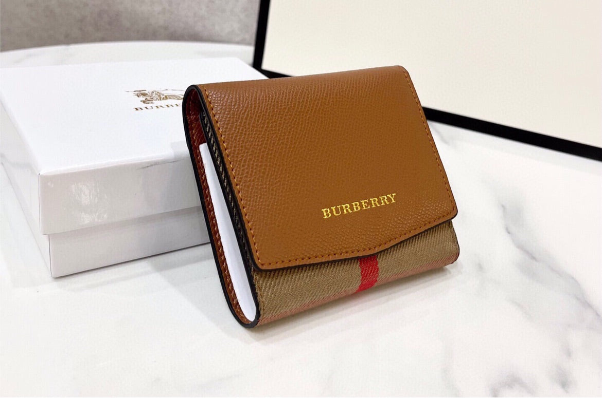 Burberry wallet
