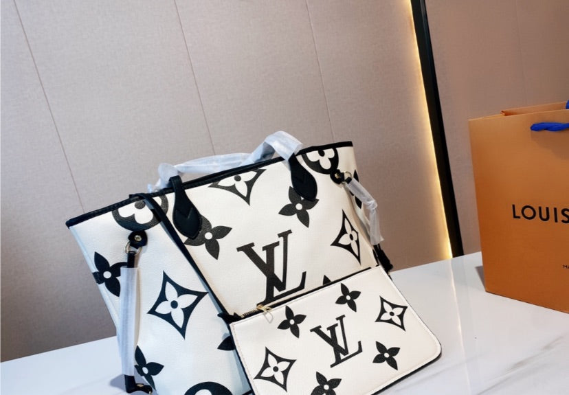 Black/white LV woman shoulder Bag