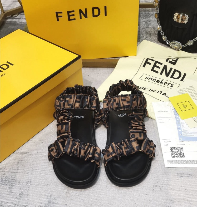Fendi woman sandals