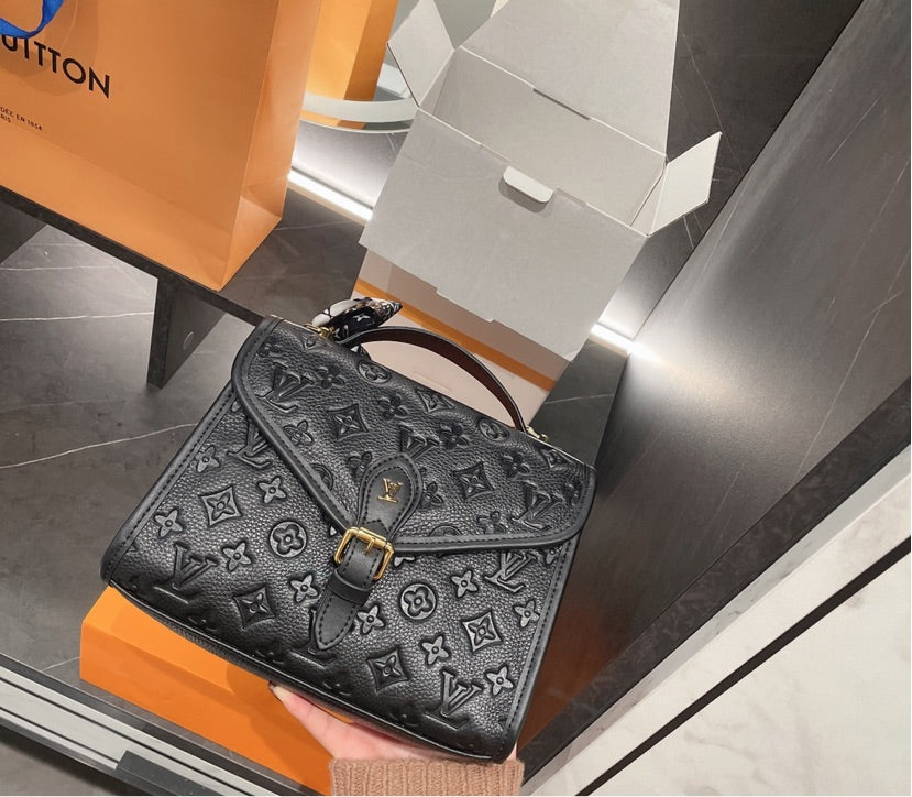 Black LV woman handbag