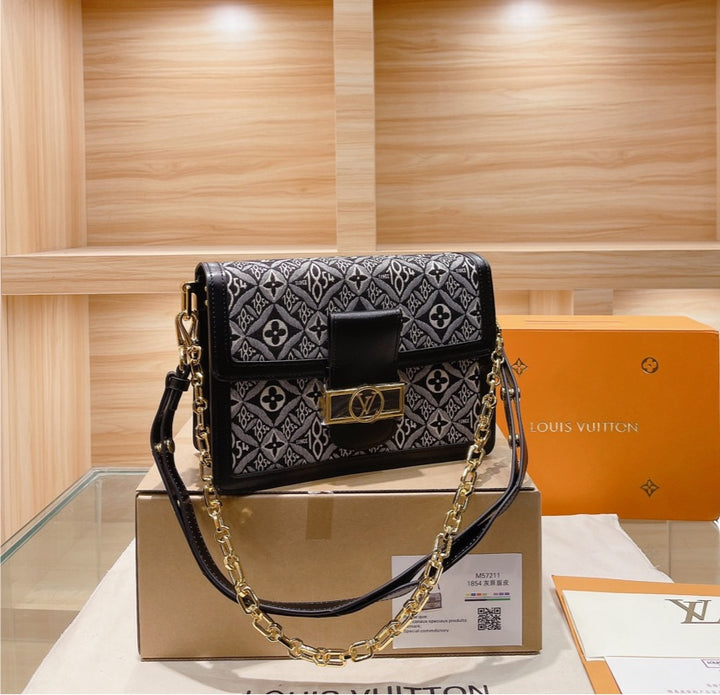 LV crossbody / shoulder handbag