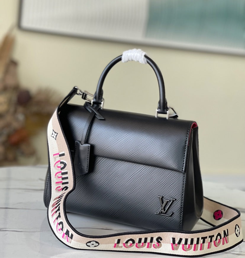 Black LV woman shoulder handbag
