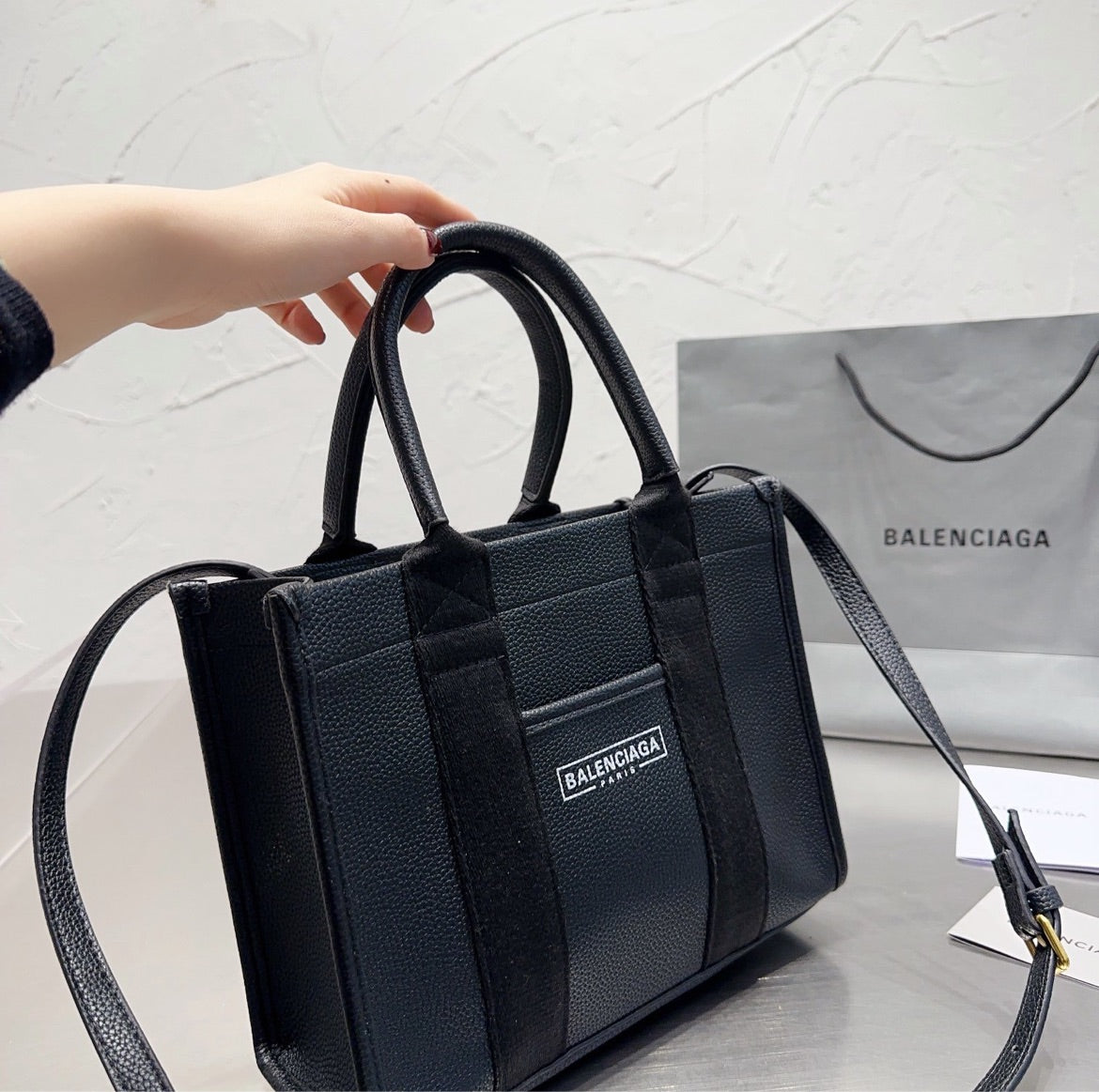Balenciaga woman shoulder bag