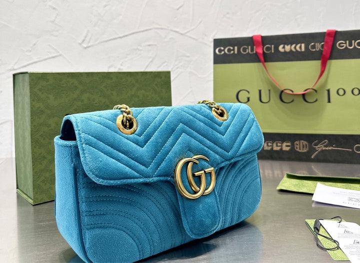 Suede Gucci woman handbag