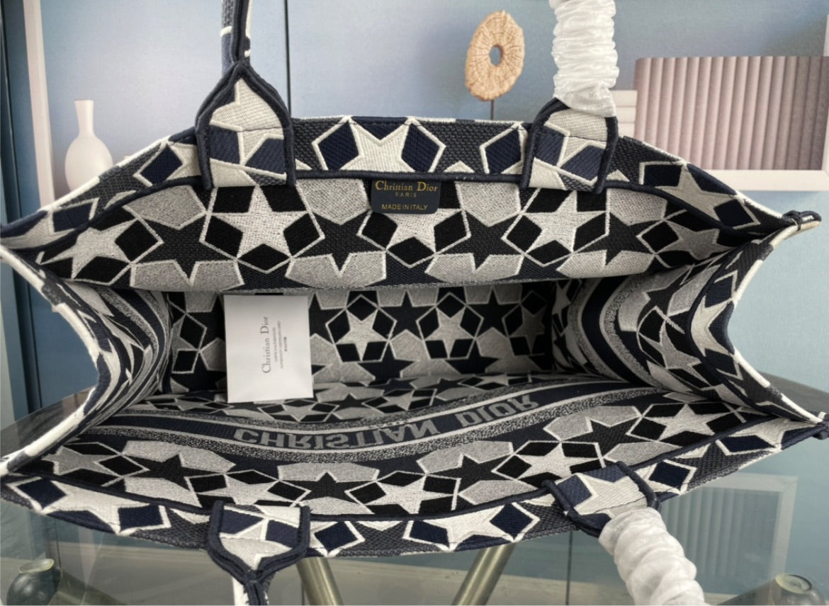 Christian Dior woman Handbag