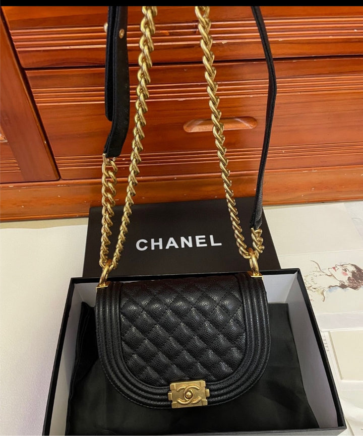 Woman Chanel crossbody handbag
