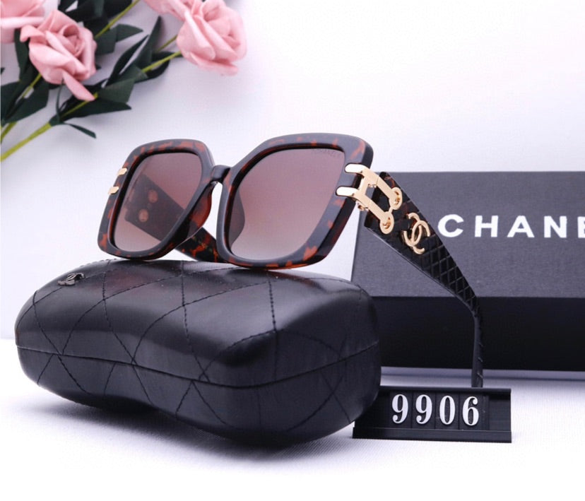 New Chanel woman sunglasses