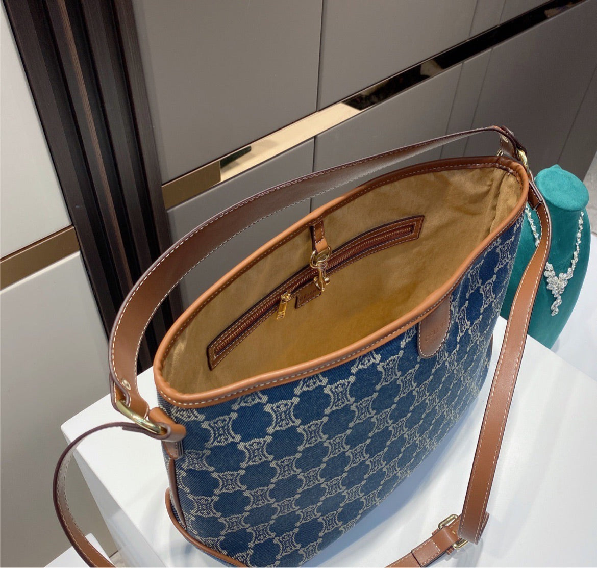 Celine new woman shoulder handbag