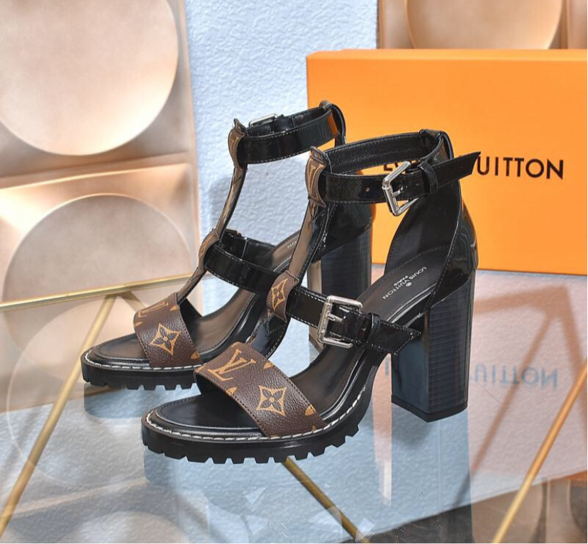 LV woman sandals