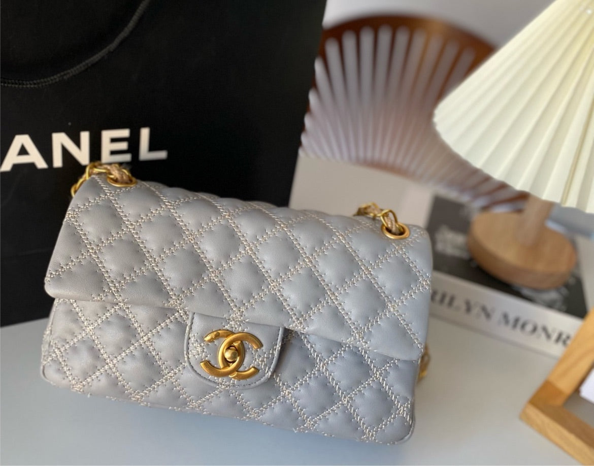 Woman new Chanel Grey/gold shoulder bag