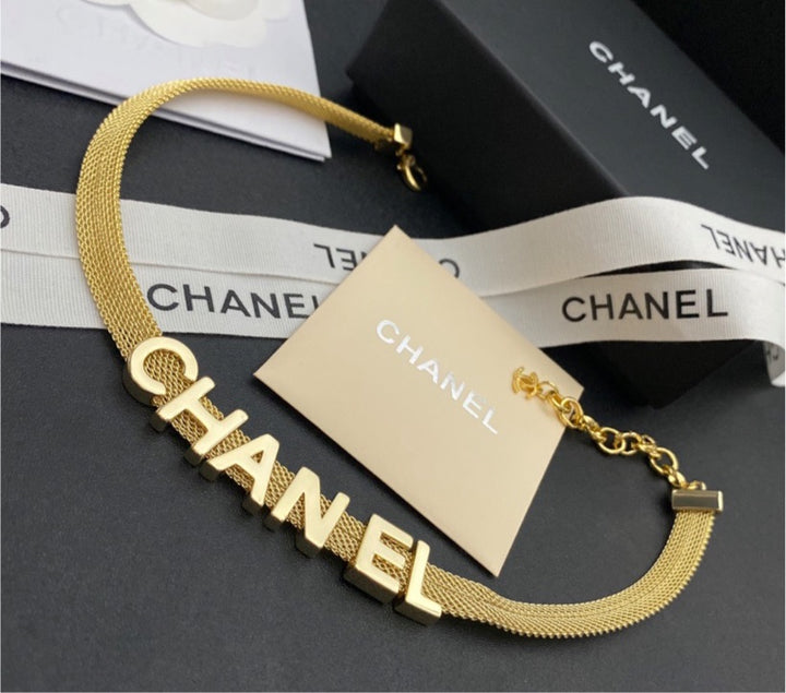 Chanel gold plate woman necklace