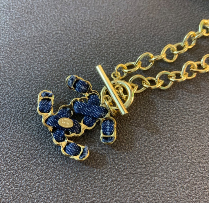 New Chanel woman necklace