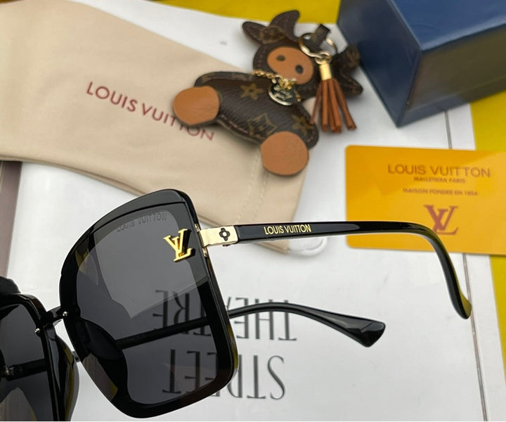 LV woman new sunglasses