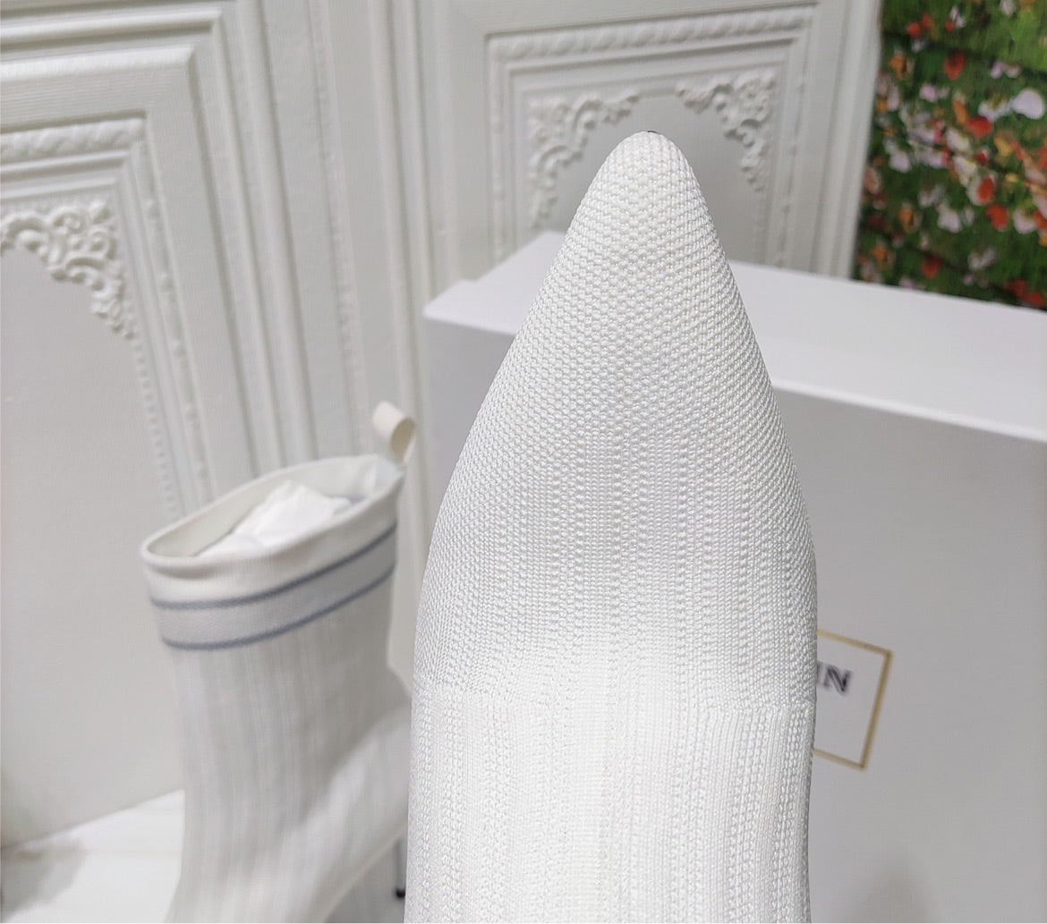 White Balmain woman boots