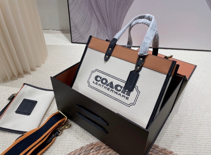 COACH  Tote ladies Handbag
