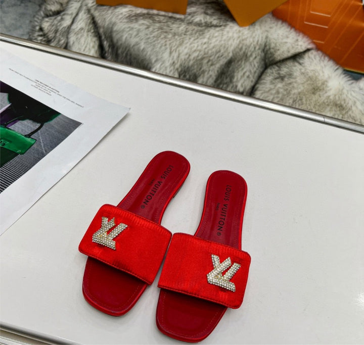 New LV woman sandal/slide
