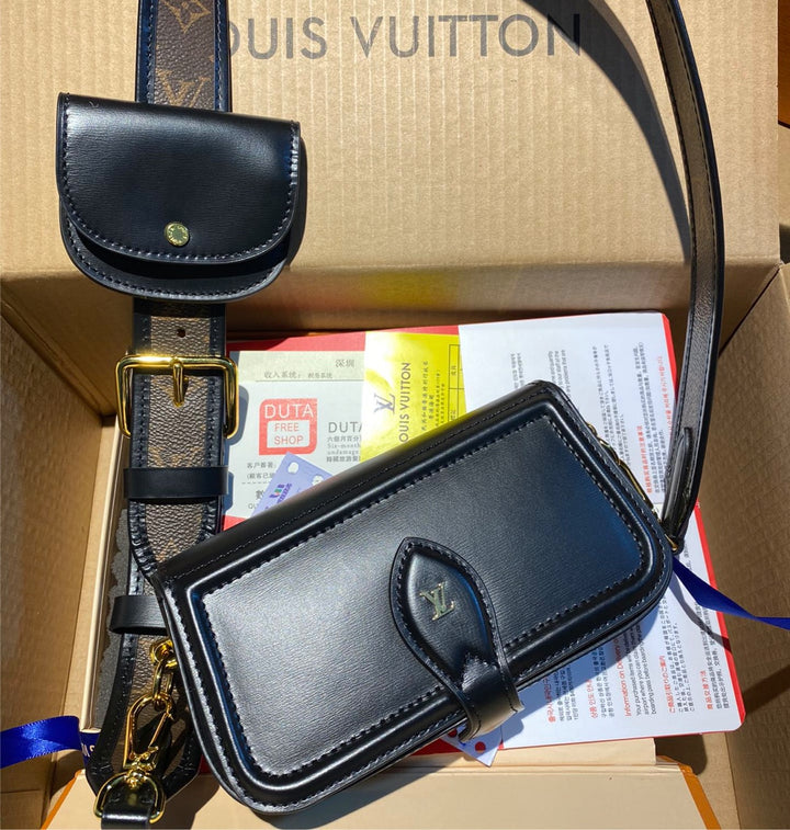 Woman LV crossbody