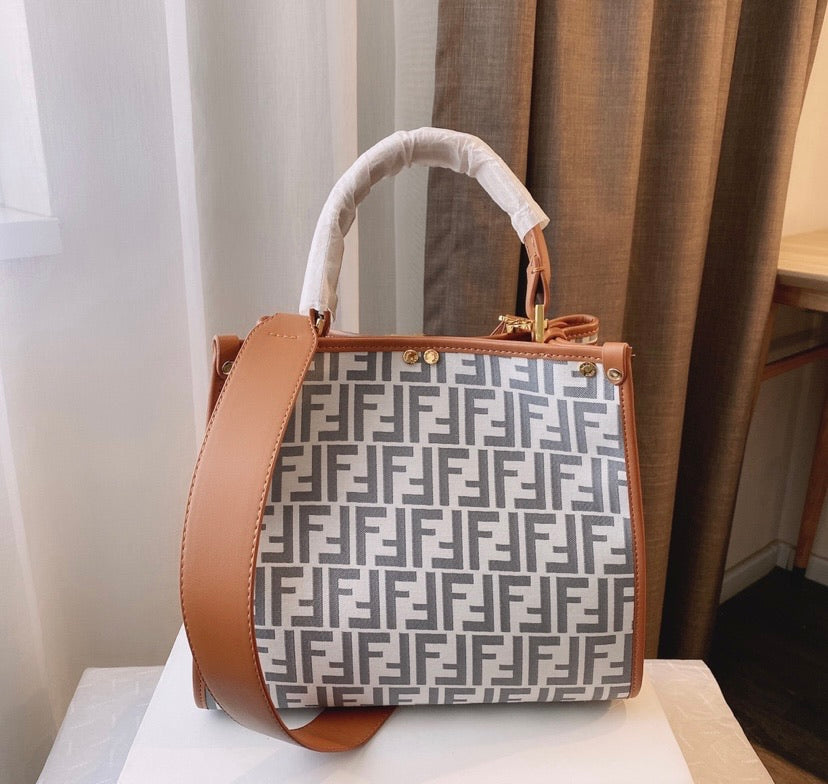 Fendi ladies shoulder handbag