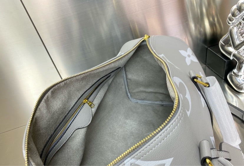 Travel LV Grey woman Handbag