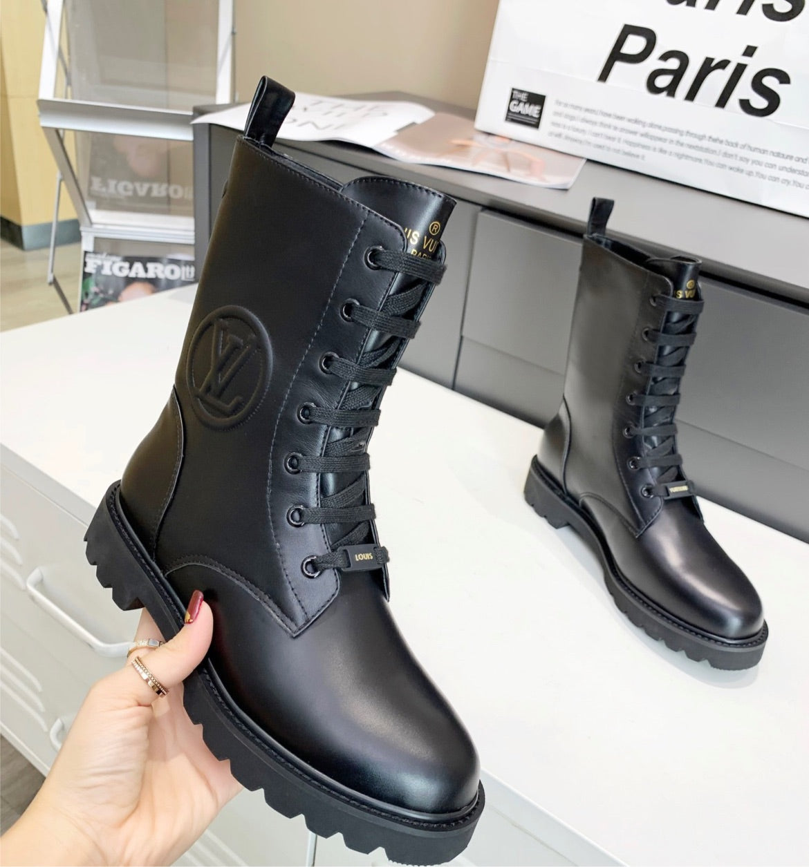 New woman LV boots