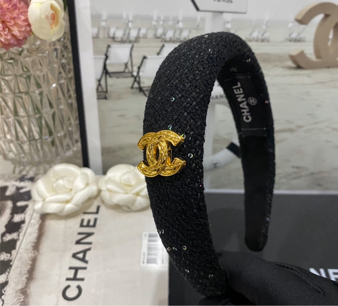 Chanel woman headband