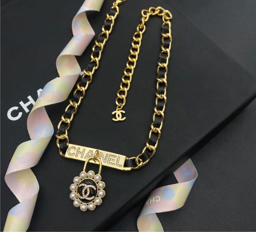 Chanel  woman necklace