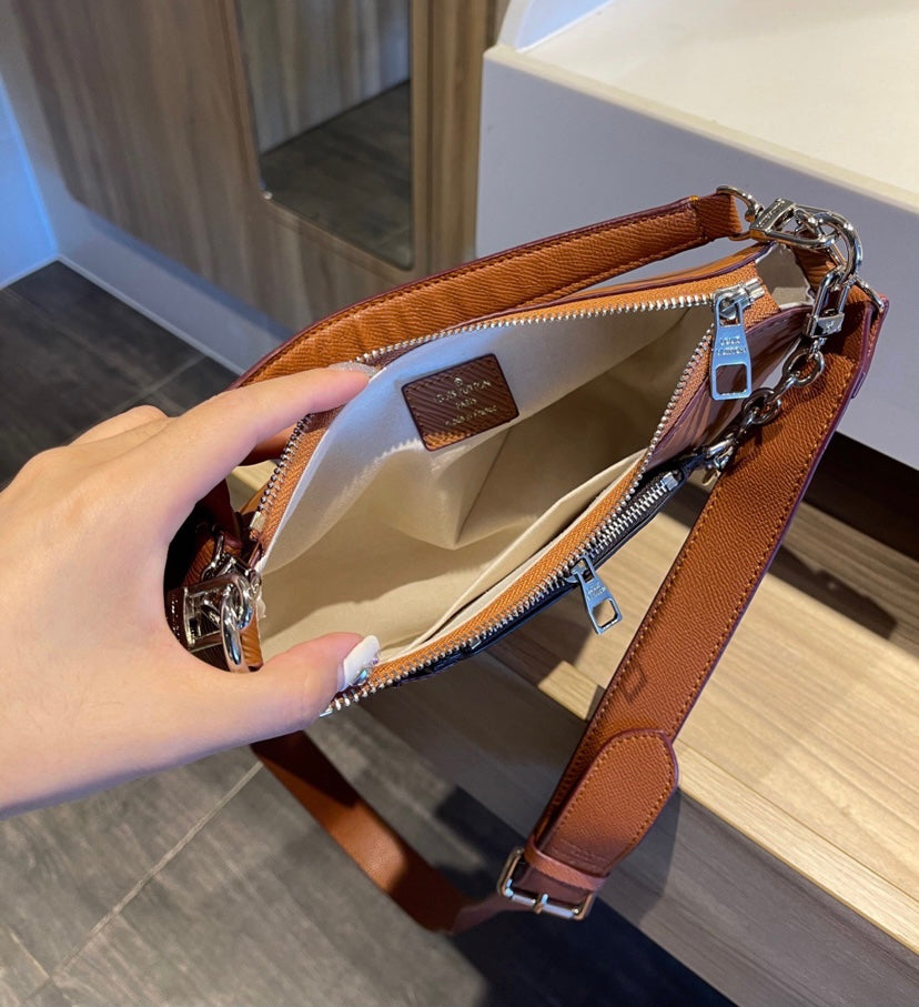 BLOW OUT SALE !!! Louis Vuitton leather woman handbag