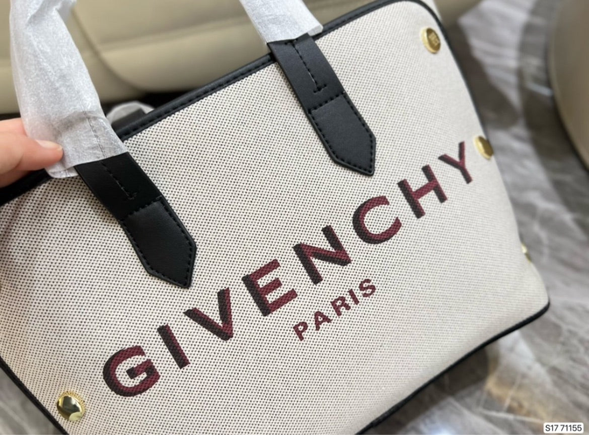 Givenchy woman shoulder handbag