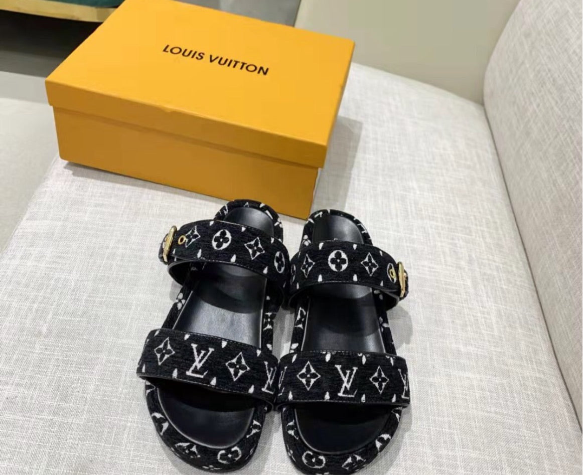 New LV woman sandal