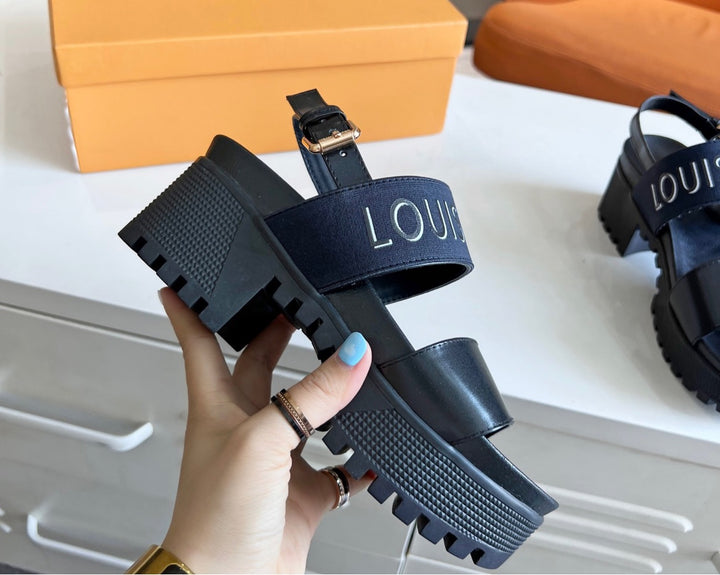 New Louis V woman sandal