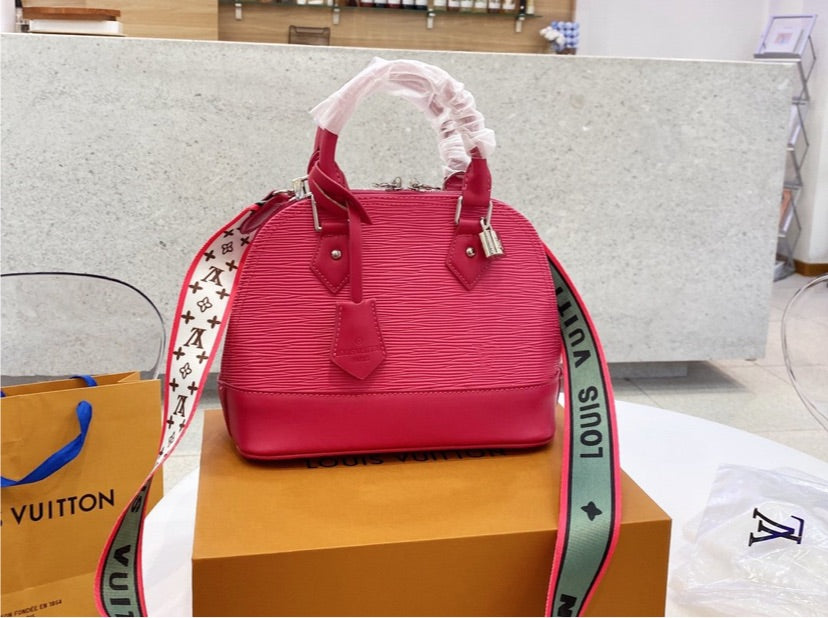 Woman LV shoulder Handbag