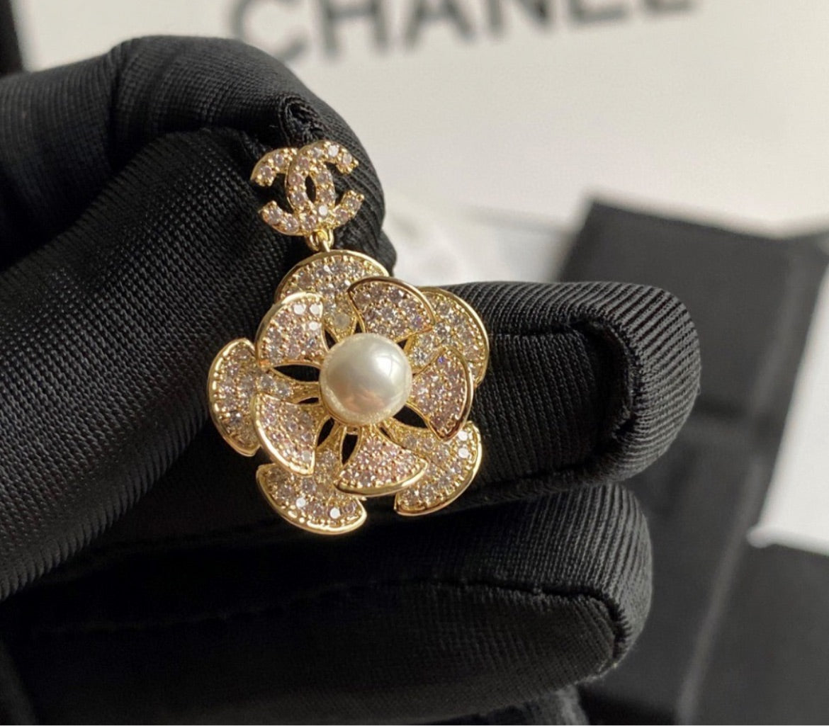 New Chanel flower earring