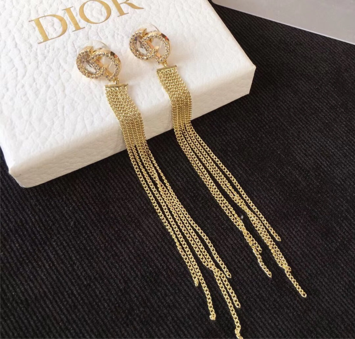 New Dior woman earring