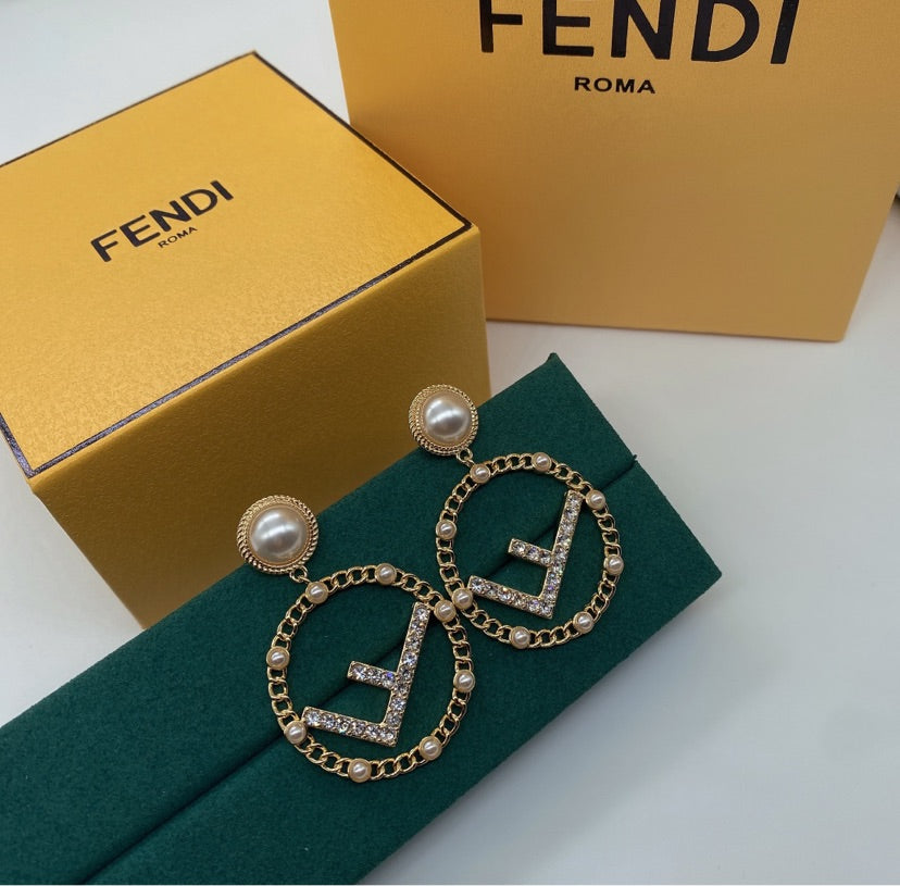 Fendi woman earrings