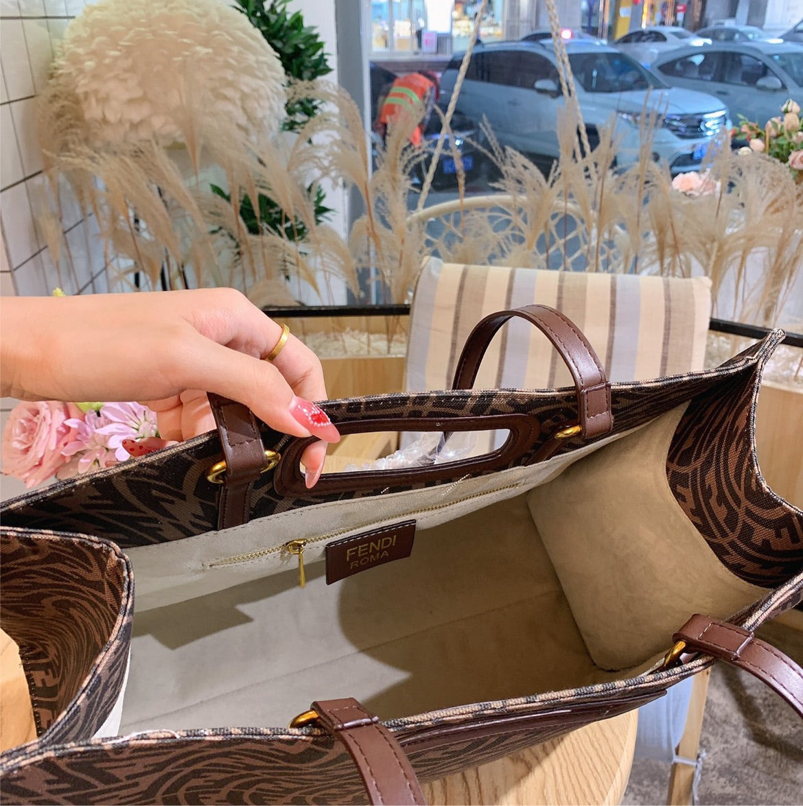 Woman new Fendi Handbag